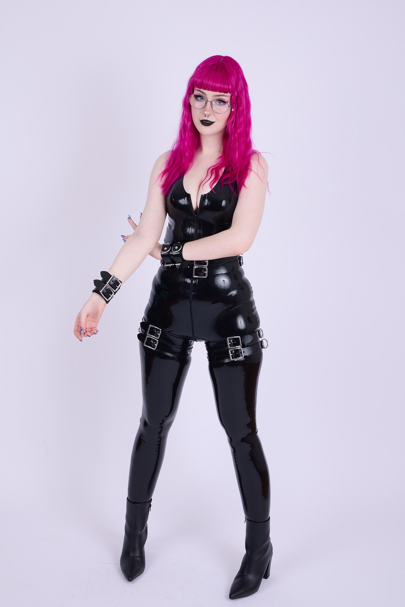 Twin Strap Rubber Thigh Cuffs