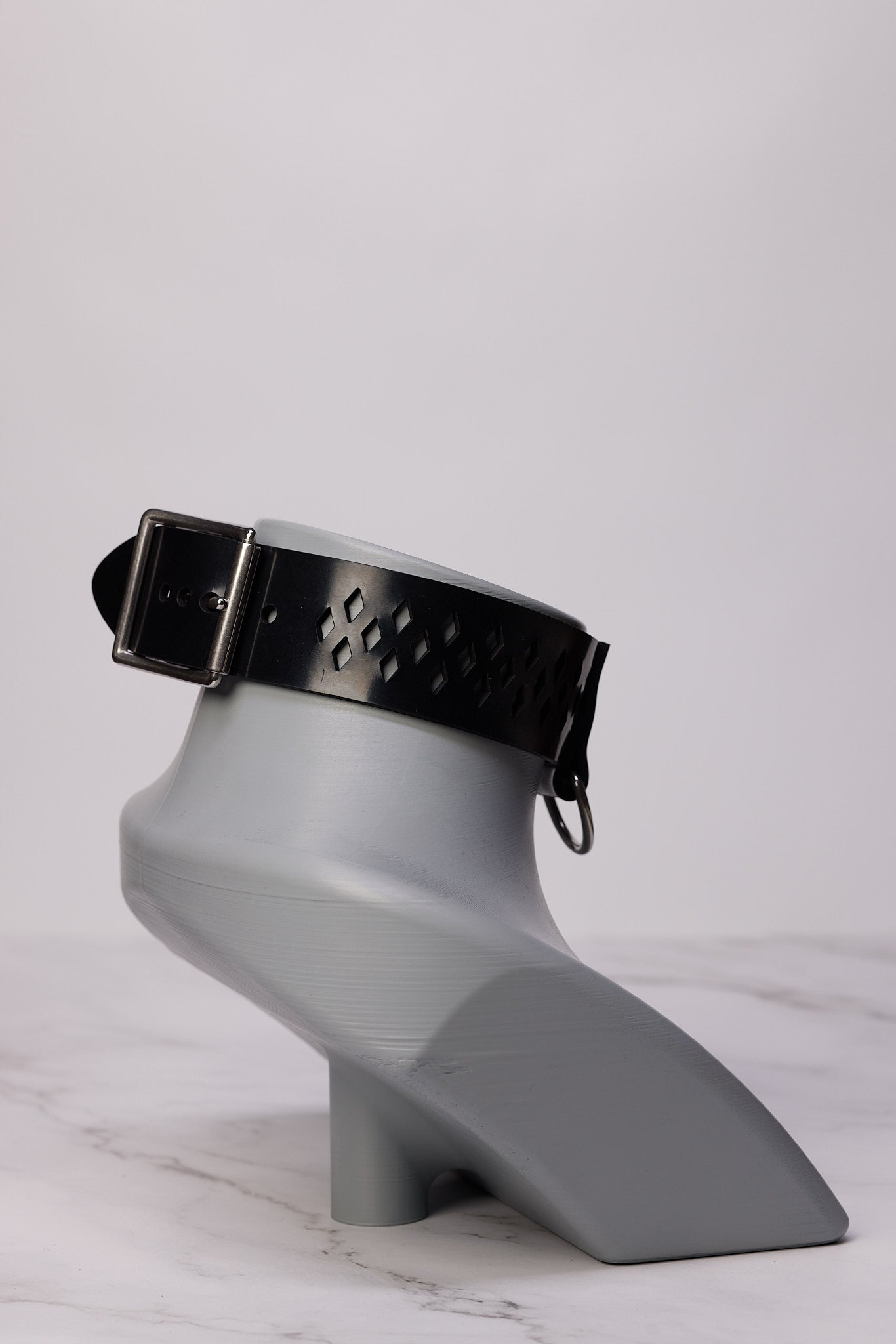 Diamond D Collar