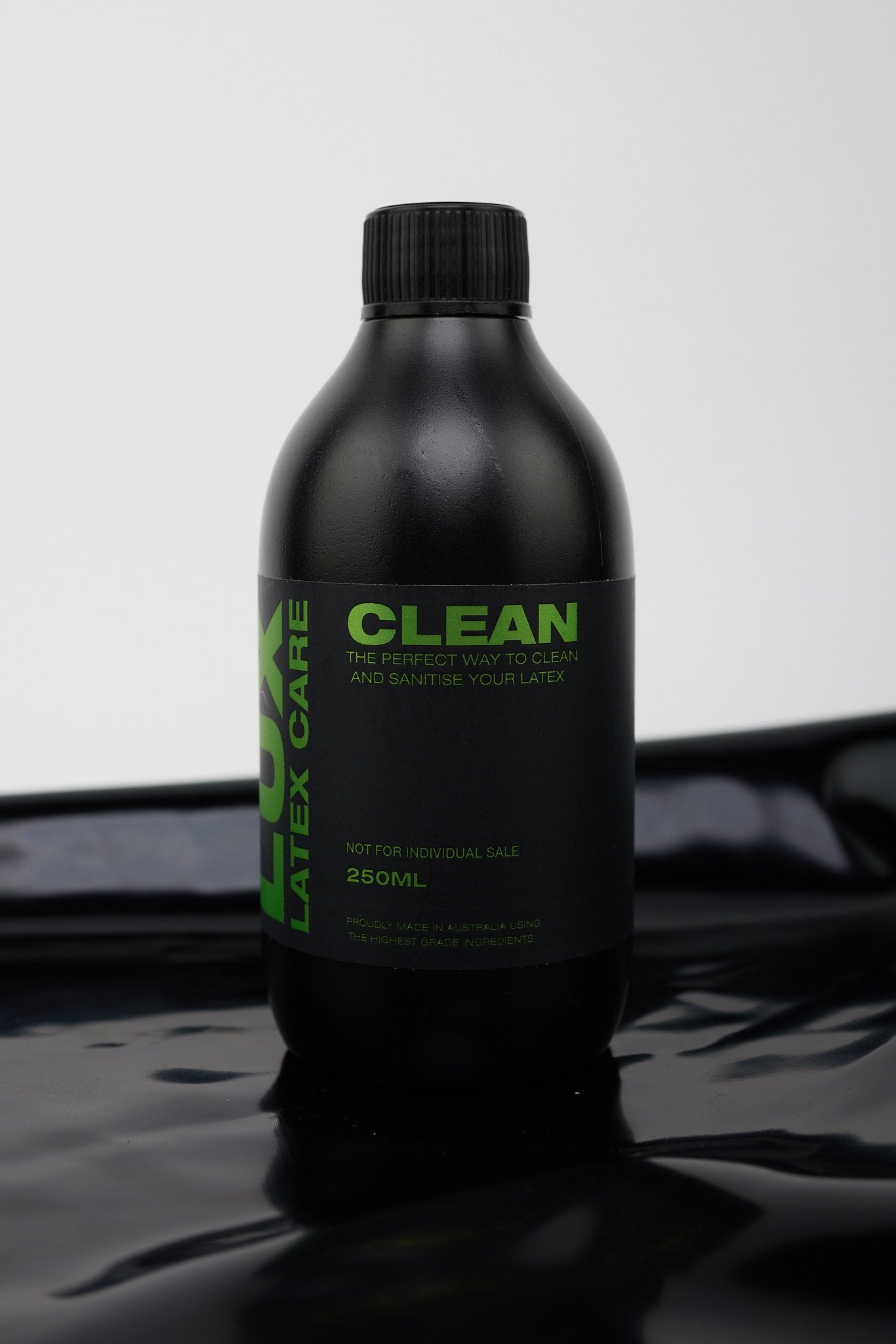LUX Latex Clean